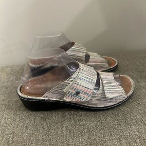 Finn Comfort Women's Striped Sandals